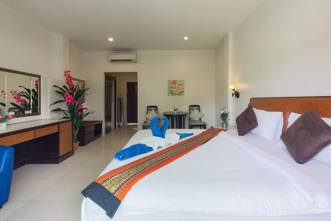 Kasemsuk Guesthouse Sha Extra Plus Karon Esterno foto